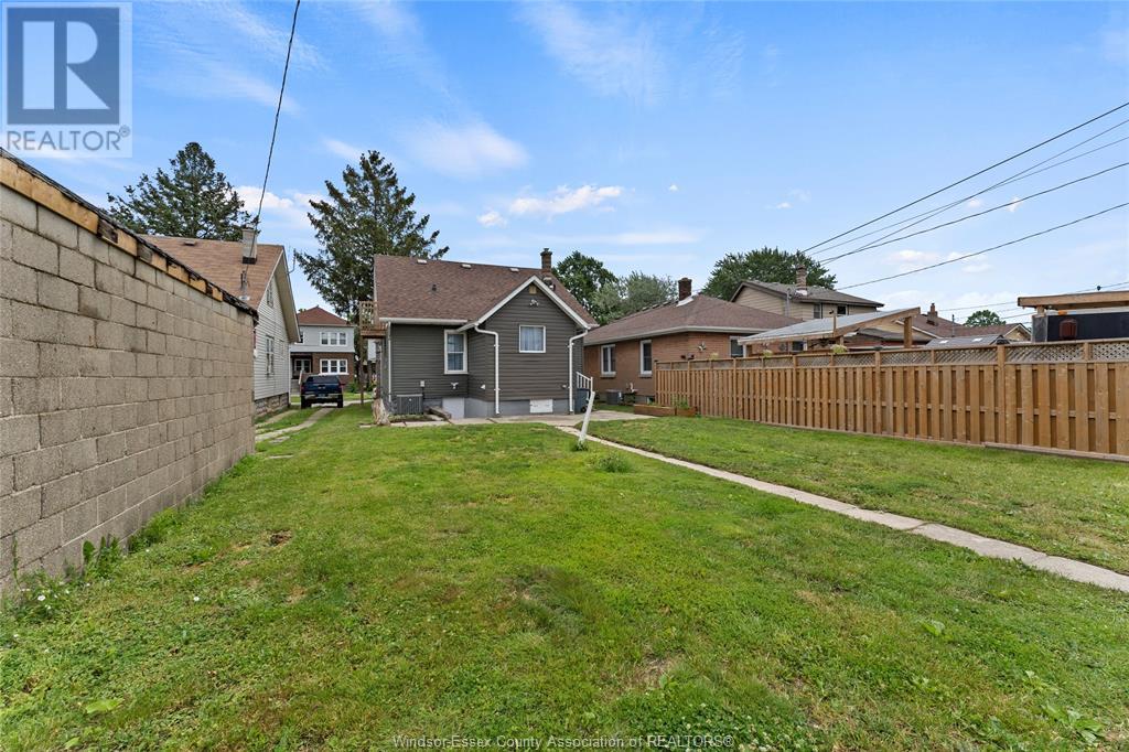 Photo 26 of 1115 Highland Avenue, Windsor ON