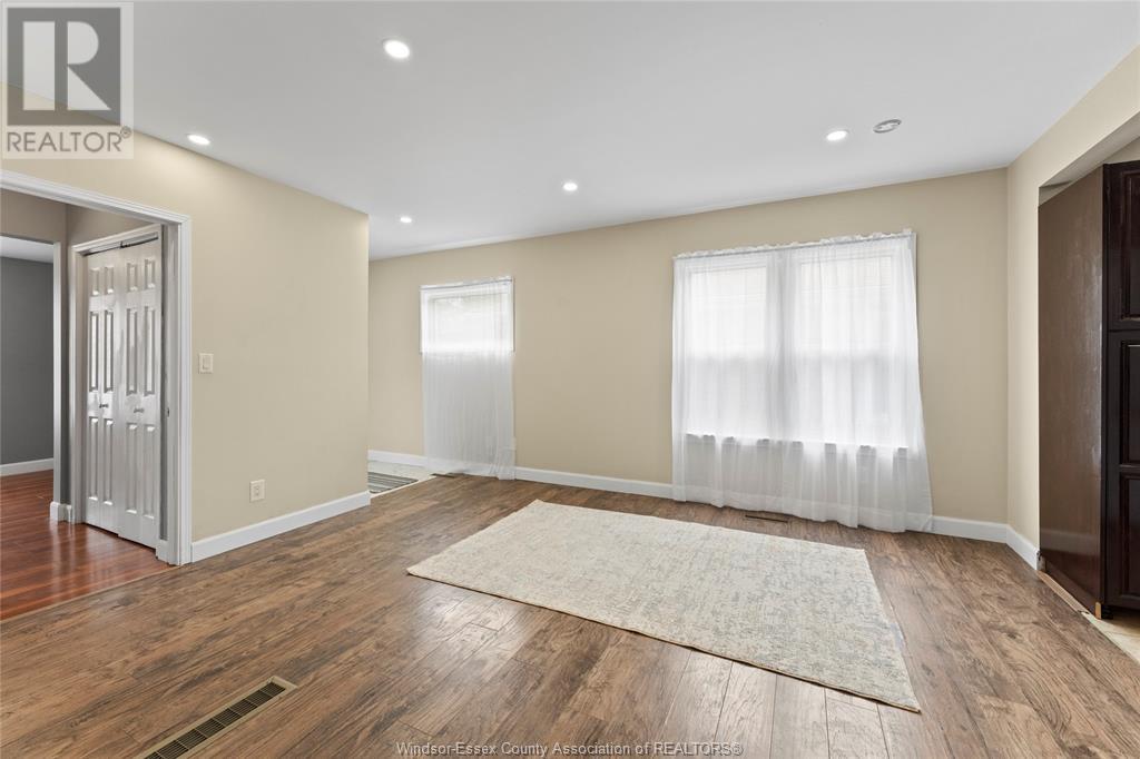 Photo 6 of 1115 Highland Avenue, Windsor ON