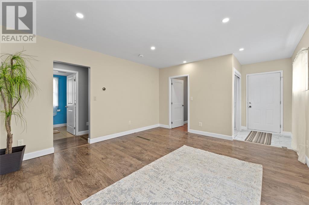 Photo 7 of 1115 Highland Avenue, Windsor ON