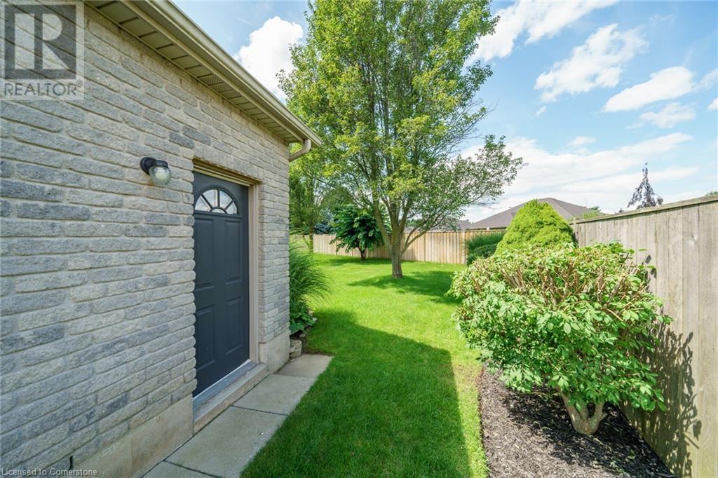 Photo 34 of 17 Angle Street, Simcoe ON
