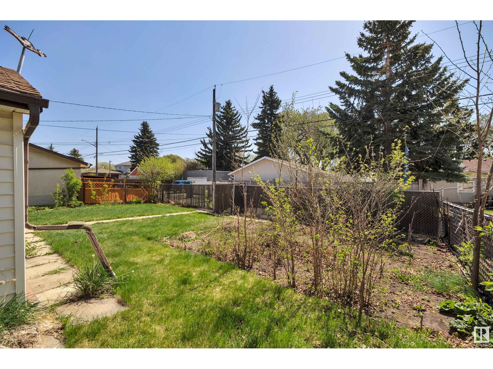 4633 115 AV NW, Edmonton