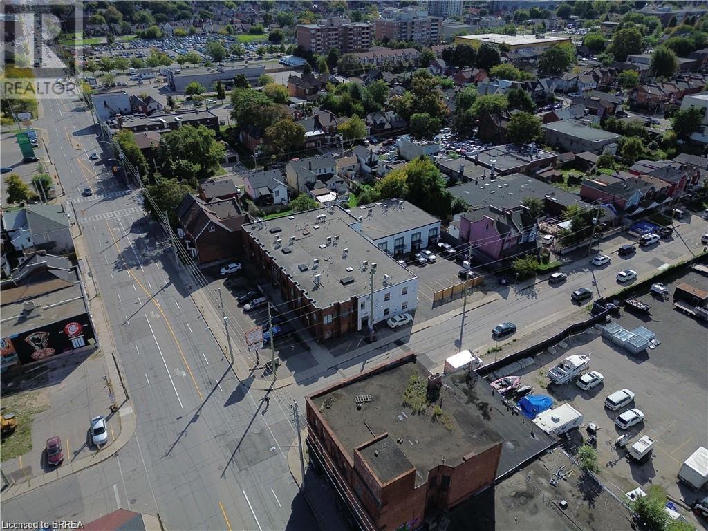 Photo 11 of 252 266 Catharine Street N Unit 208, Hamilton ON