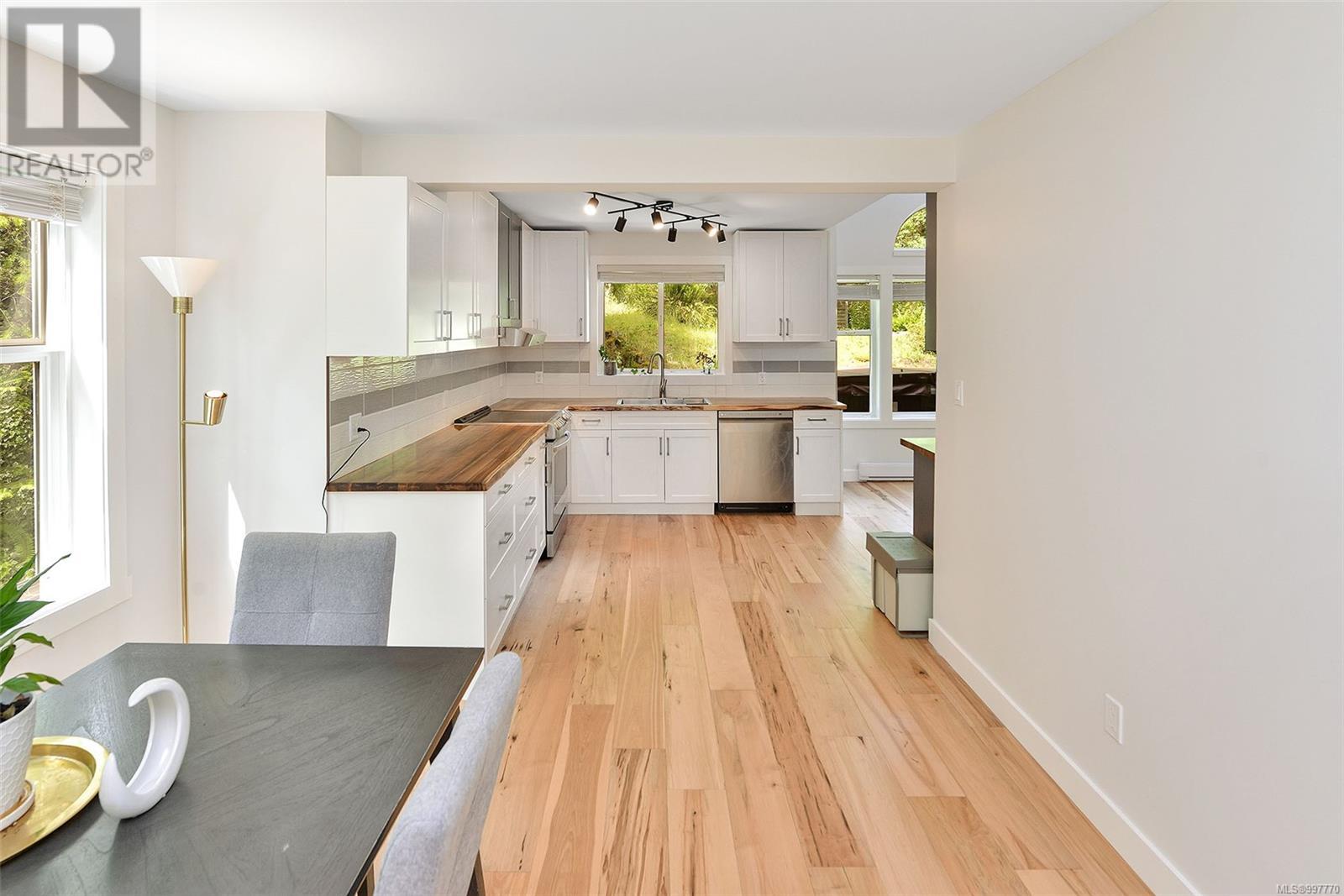 3463 Yorkshire Pl, Langford