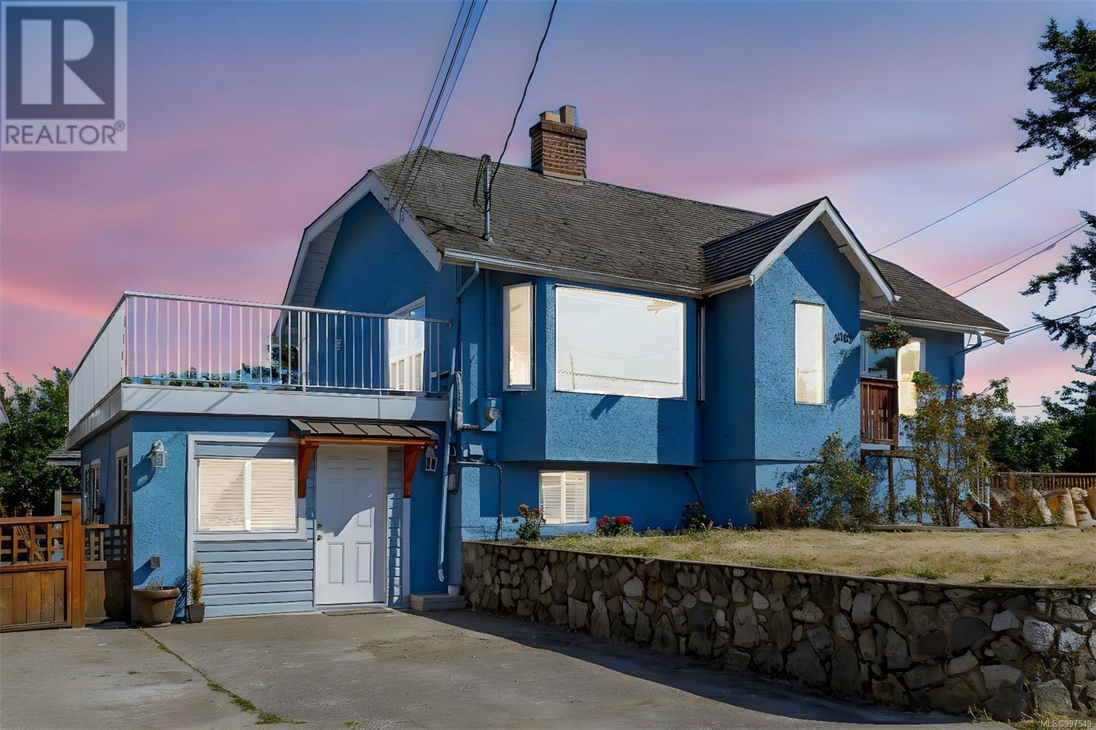  3003 Cedar Hill Road, Victoria