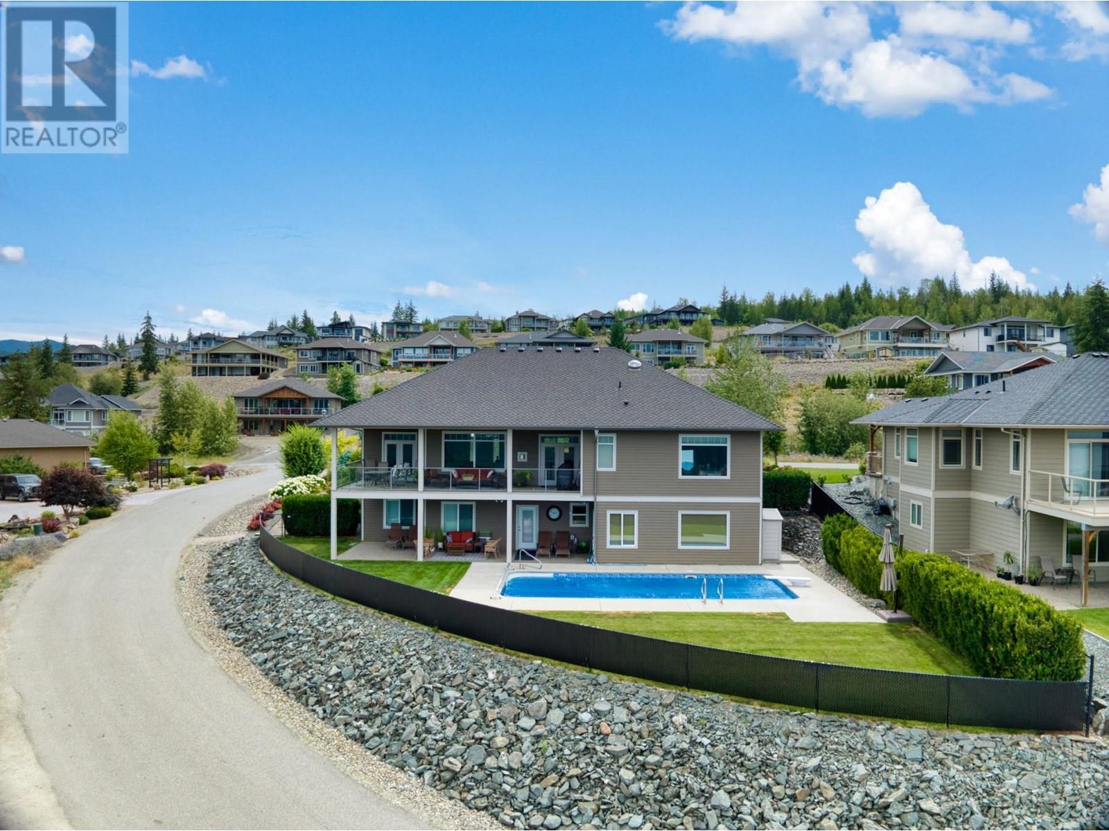 2582 St. Andrews Street, Blind Bay