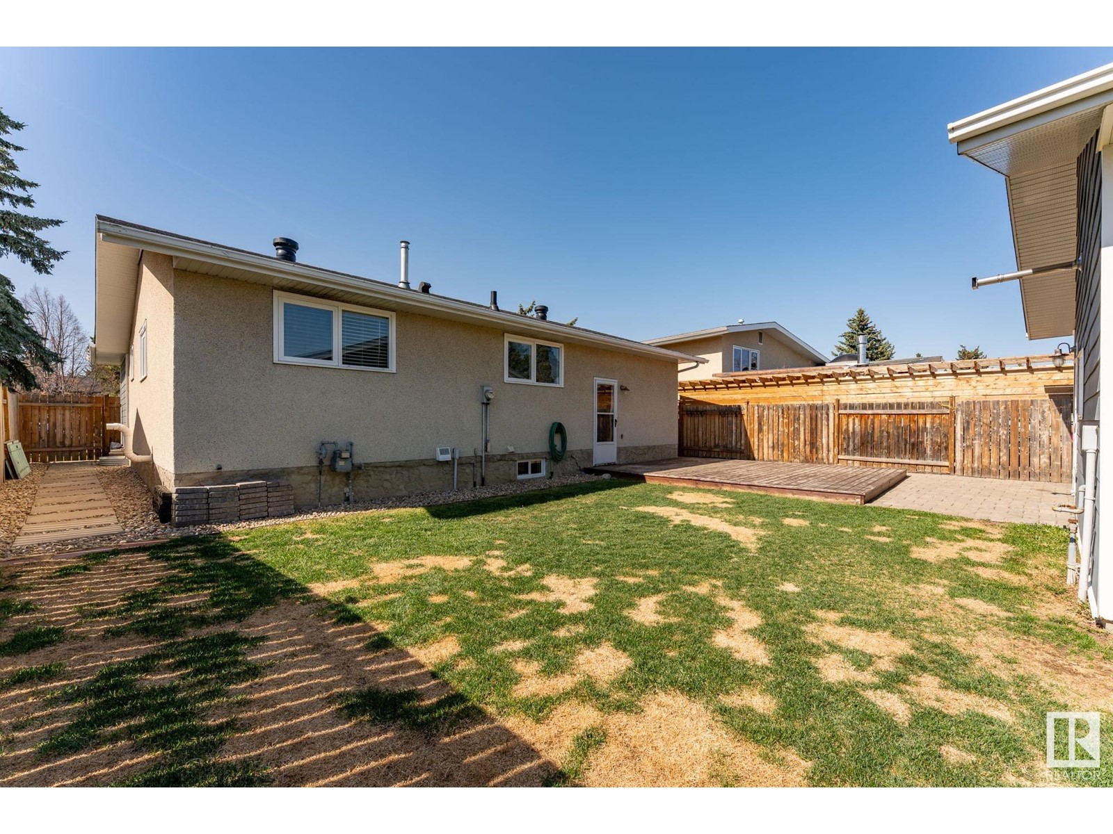 359 KNOTTWOOD RD W NW, Edmonton