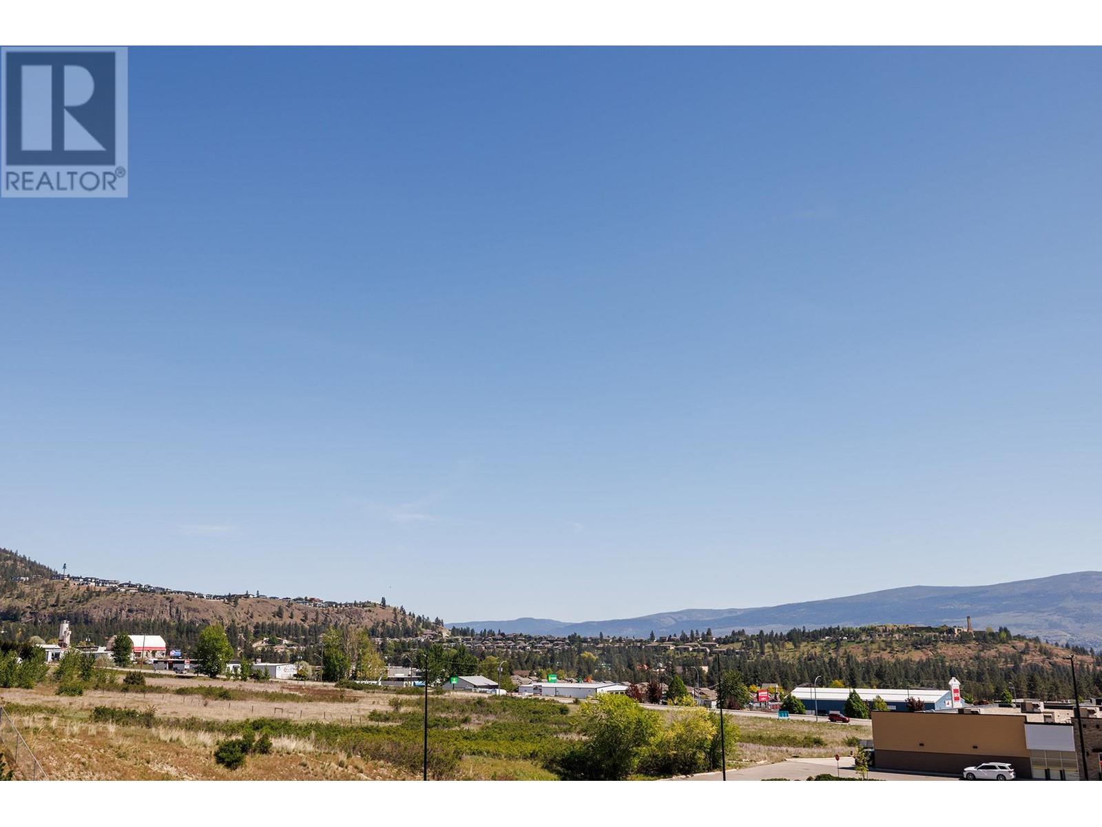  2359 Hawks Boulevard, West Kelowna