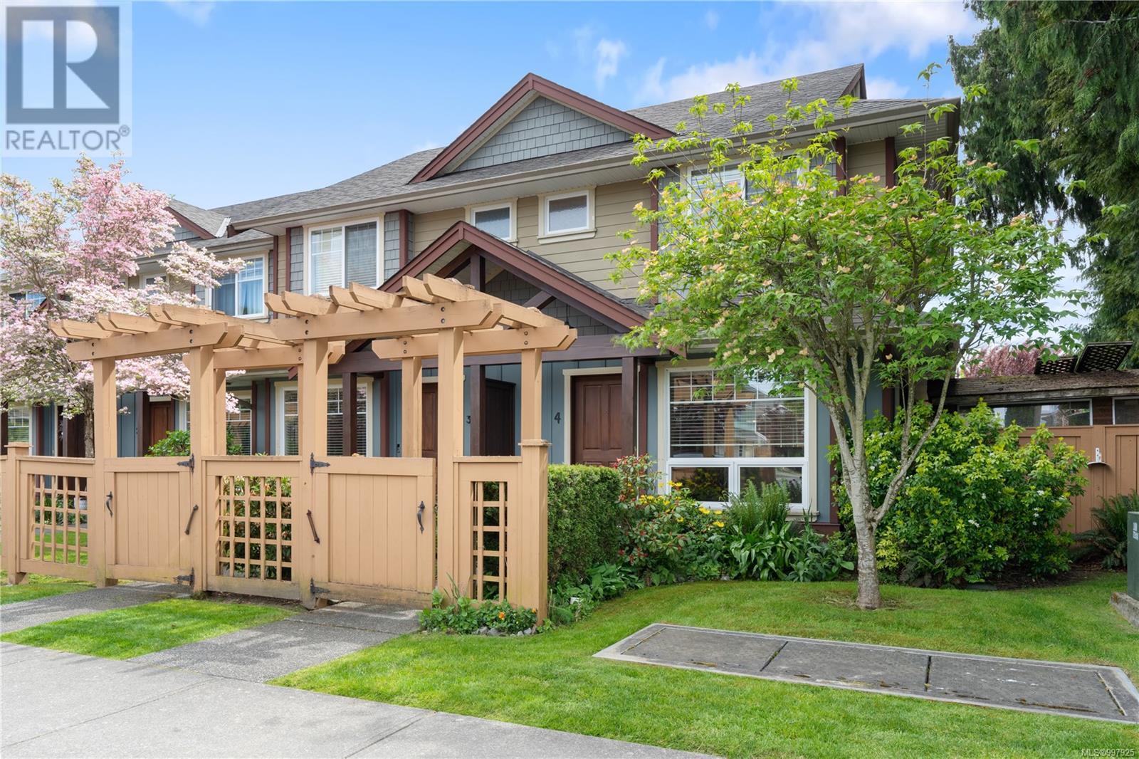 4 2528 Alexander Street, Duncan