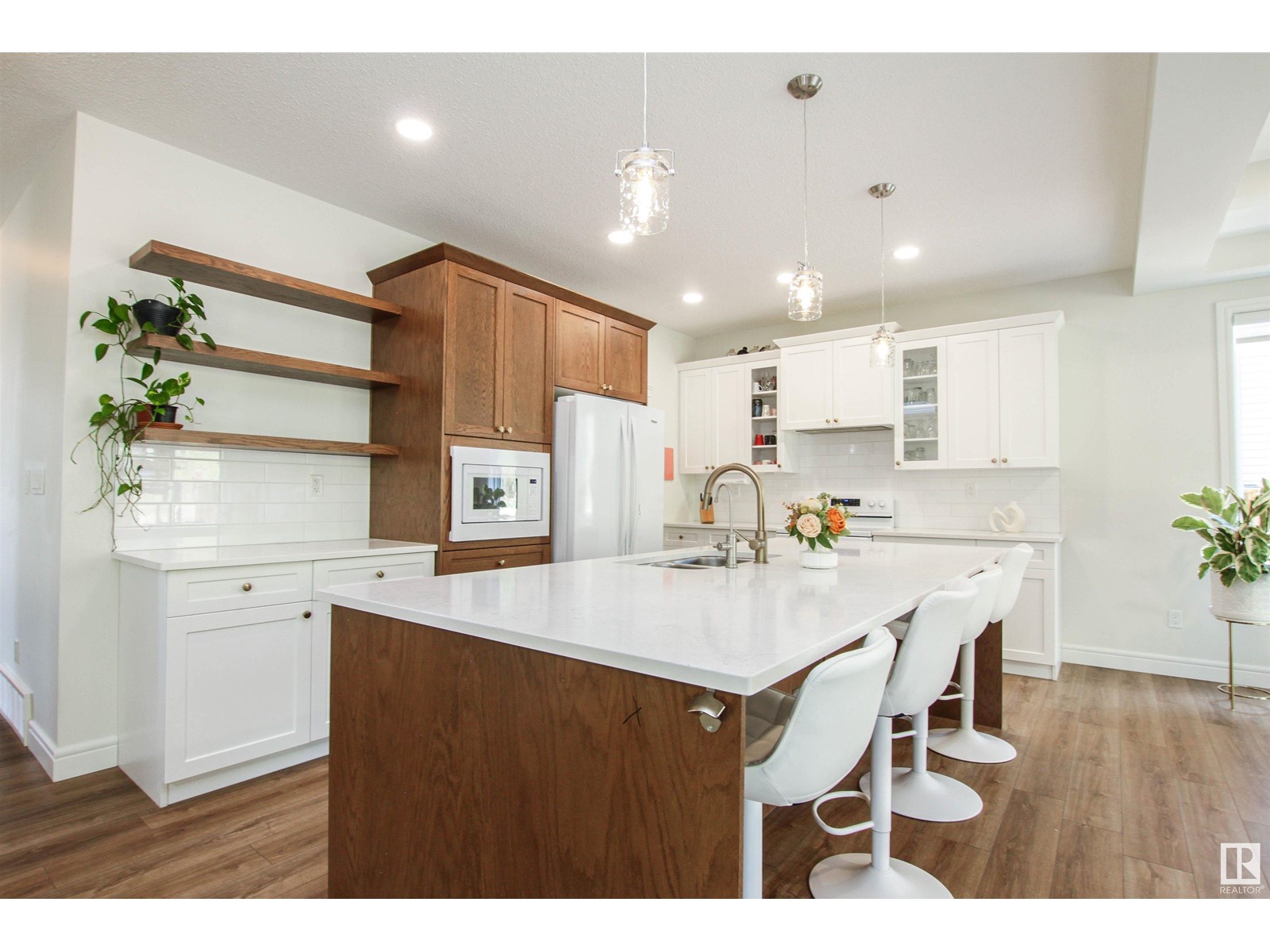 30 LADEROUTE PL, St. Albert