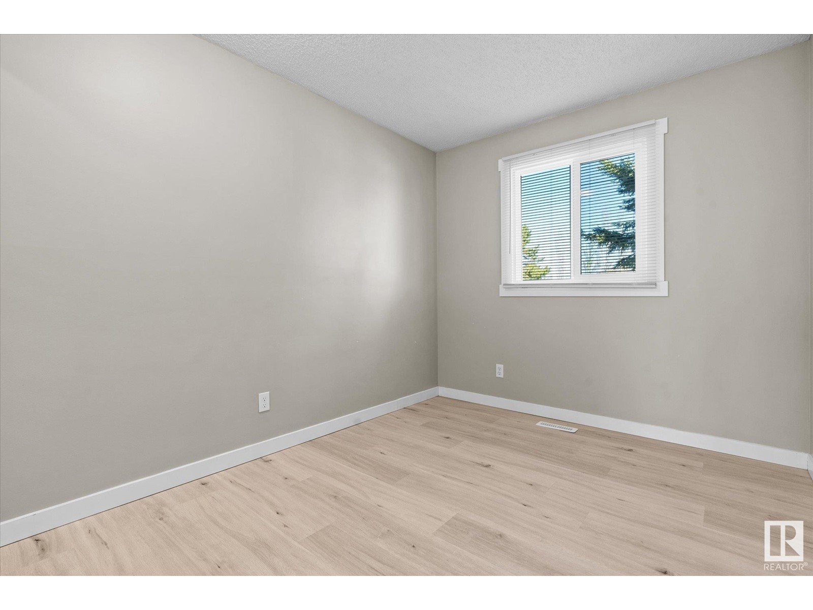 170 GREENWOOD DR, Spruce Grove