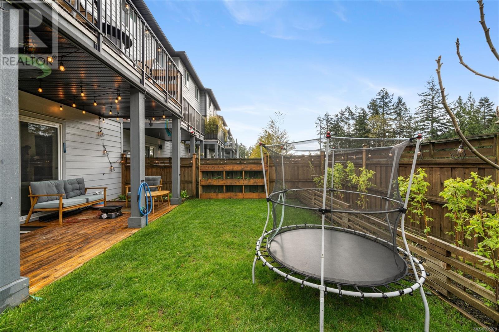 1240 Solstice Cres, Langford