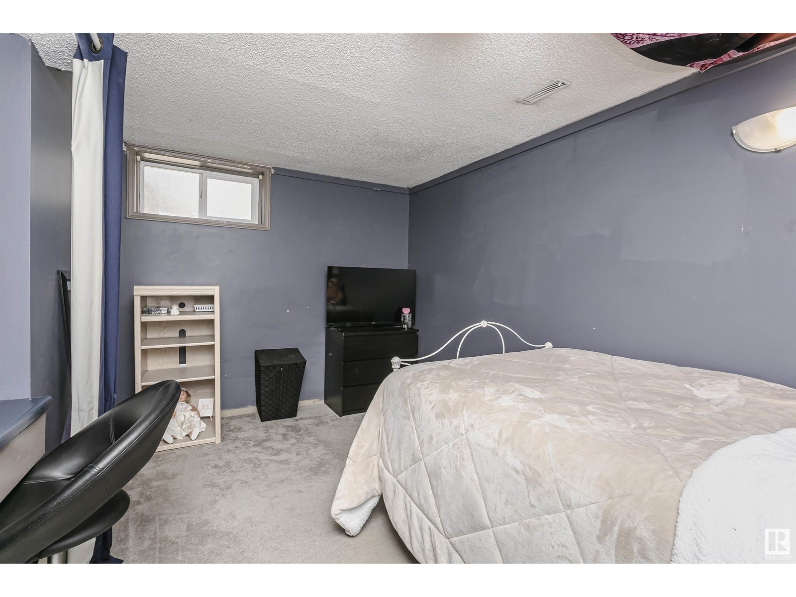 28 LABELLE CR, St. Albert