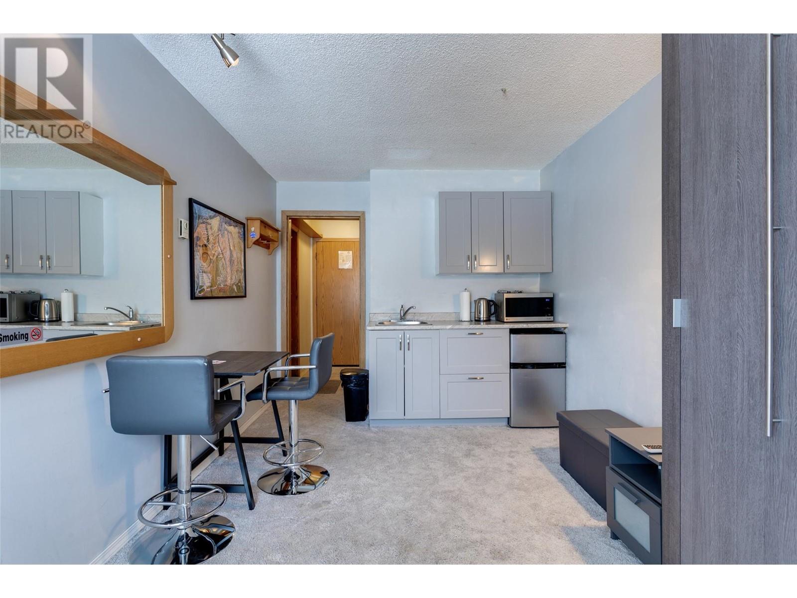 230 5375 Big White Road, Big White