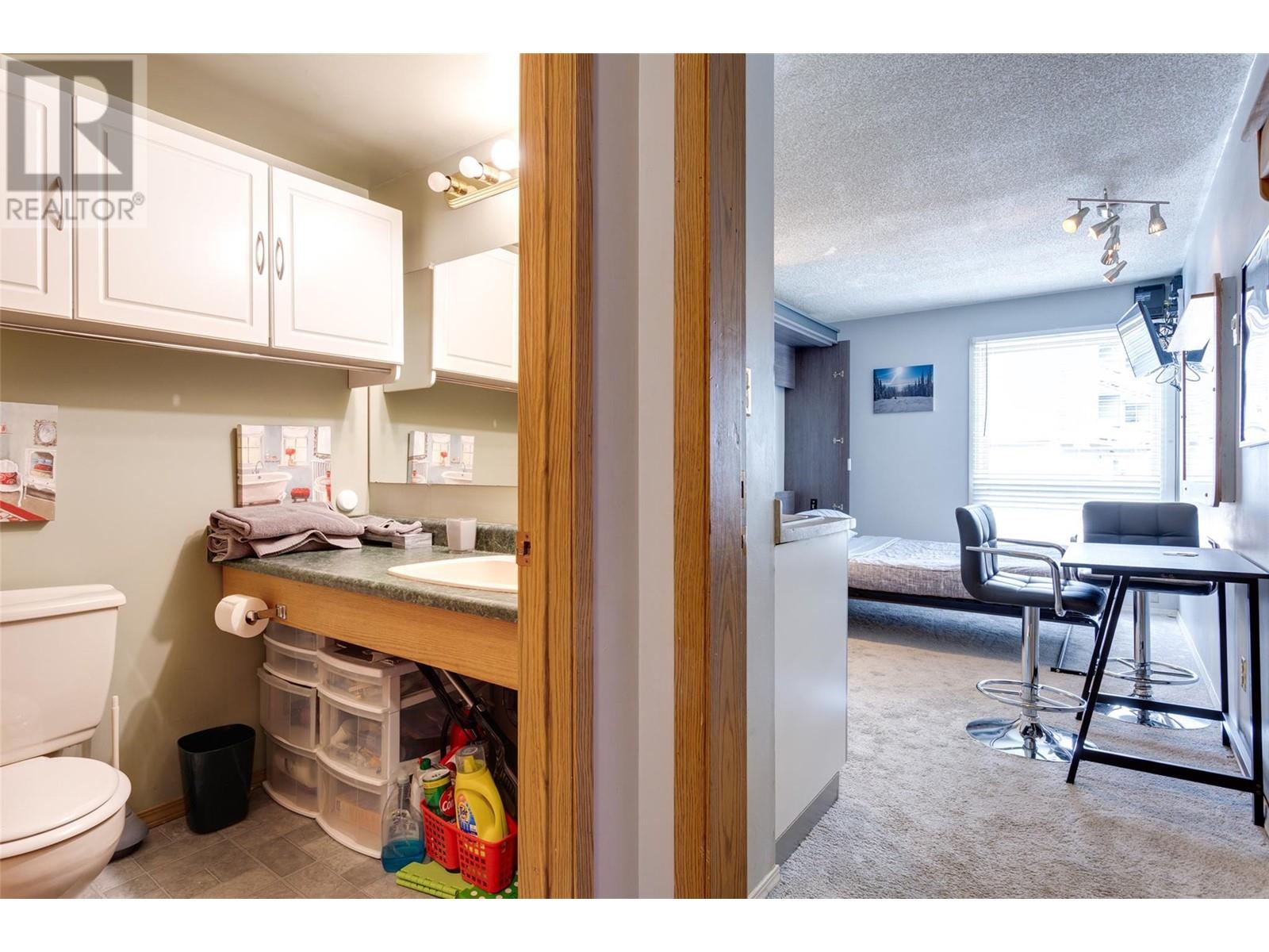 230 5375 Big White Road, Big White