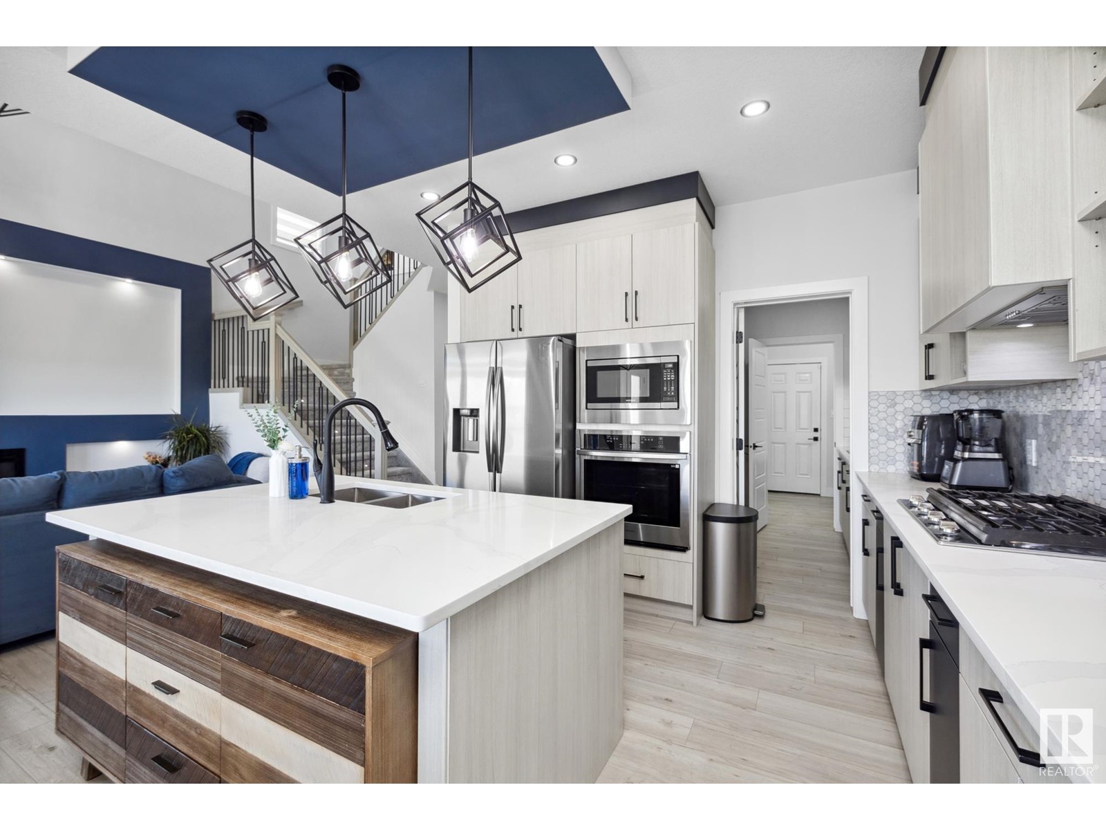 18204 94 ST NW, Edmonton