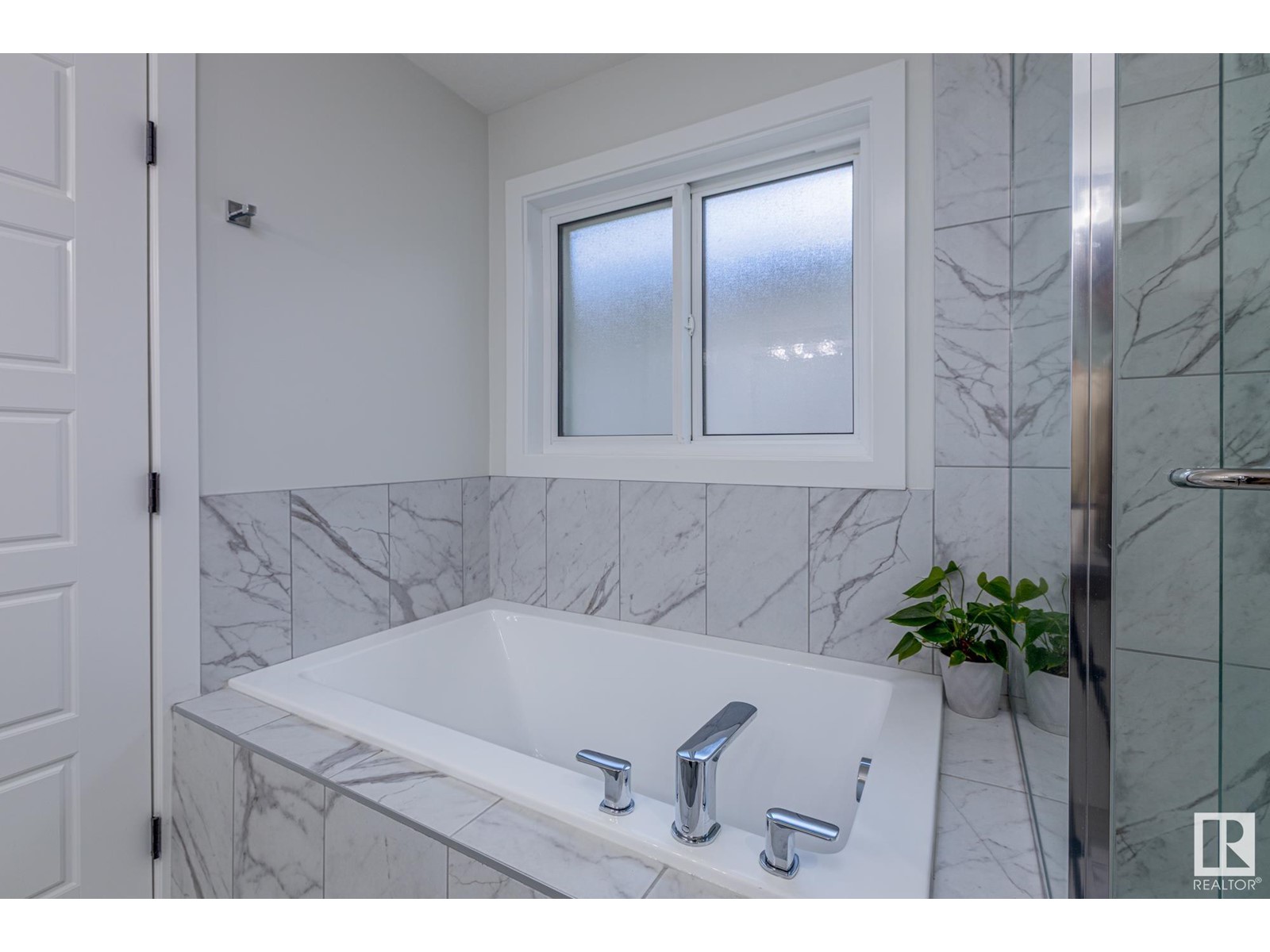 18204 94 ST NW, Edmonton