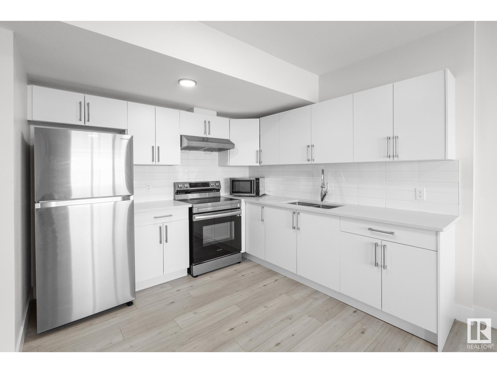 18204 94 ST NW, Edmonton