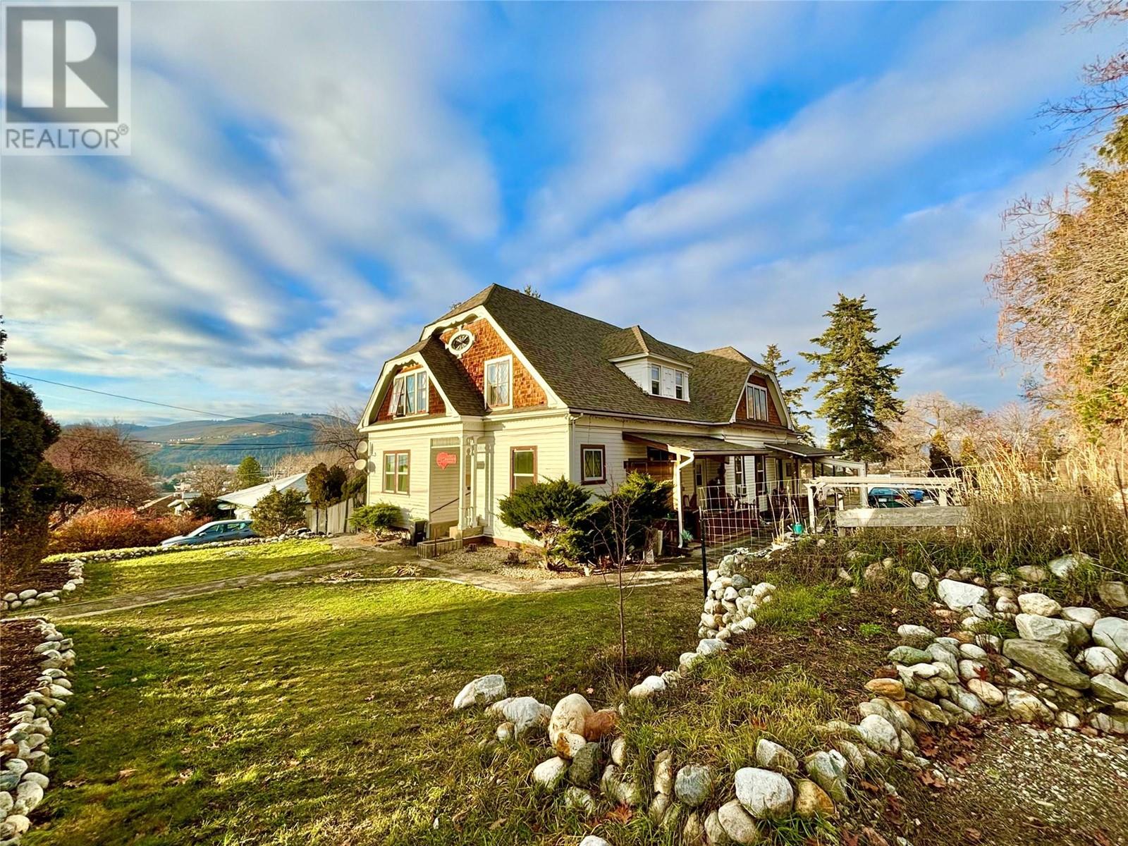 2003 37 Avenue, Vernon