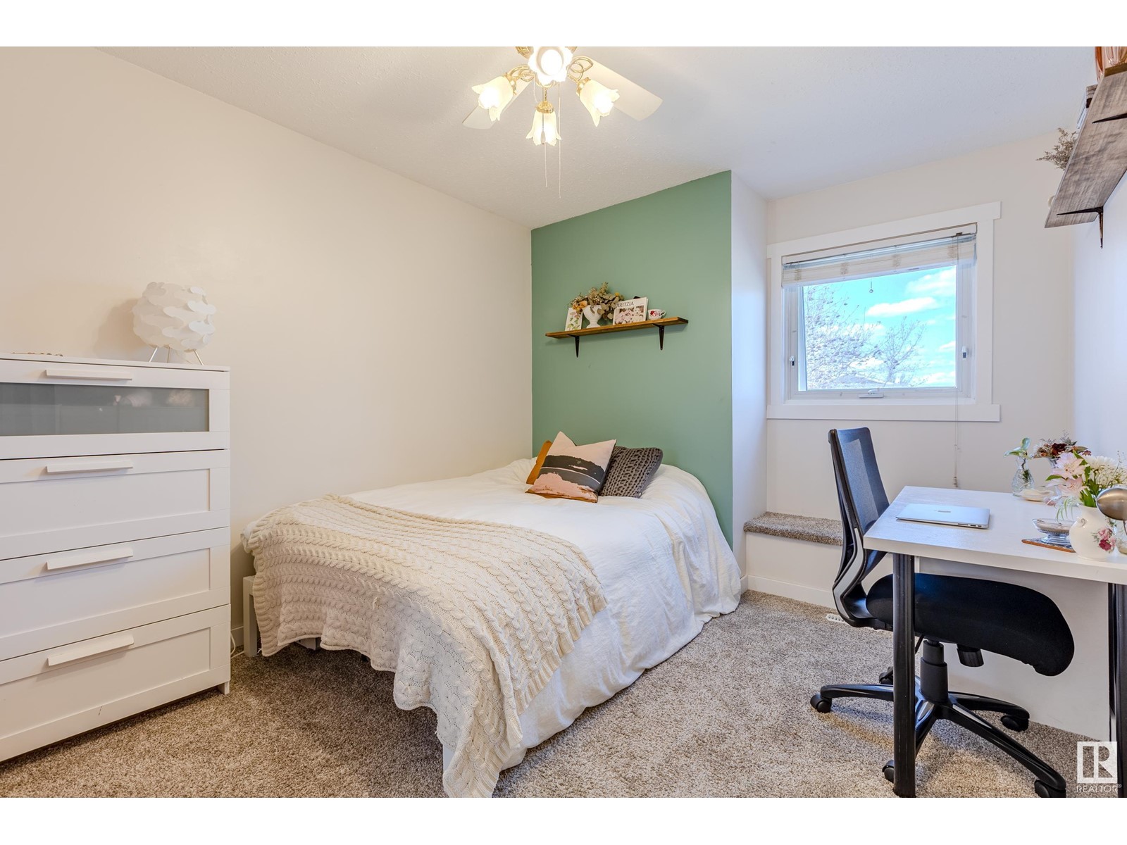 51 Dayton CR, St. Albert