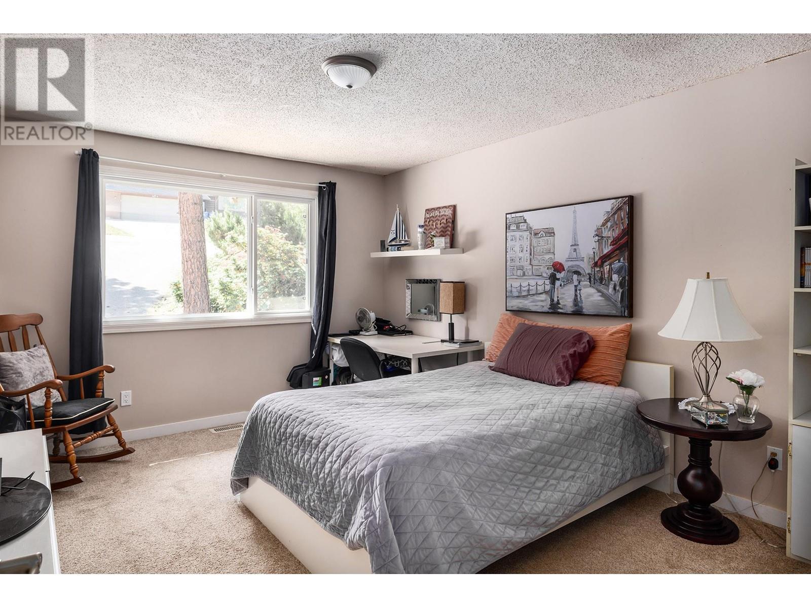  2172 Michelle Crescent, West Kelowna
