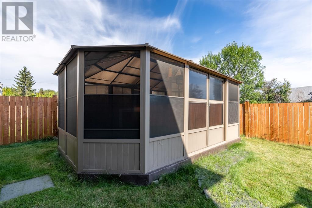 122 Woodland Drive, Fort McMurray, Alberta