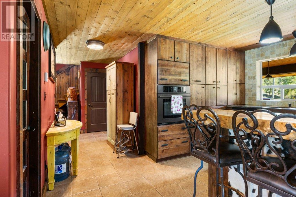 3850 Blythe-Rhone Road, Westbridge