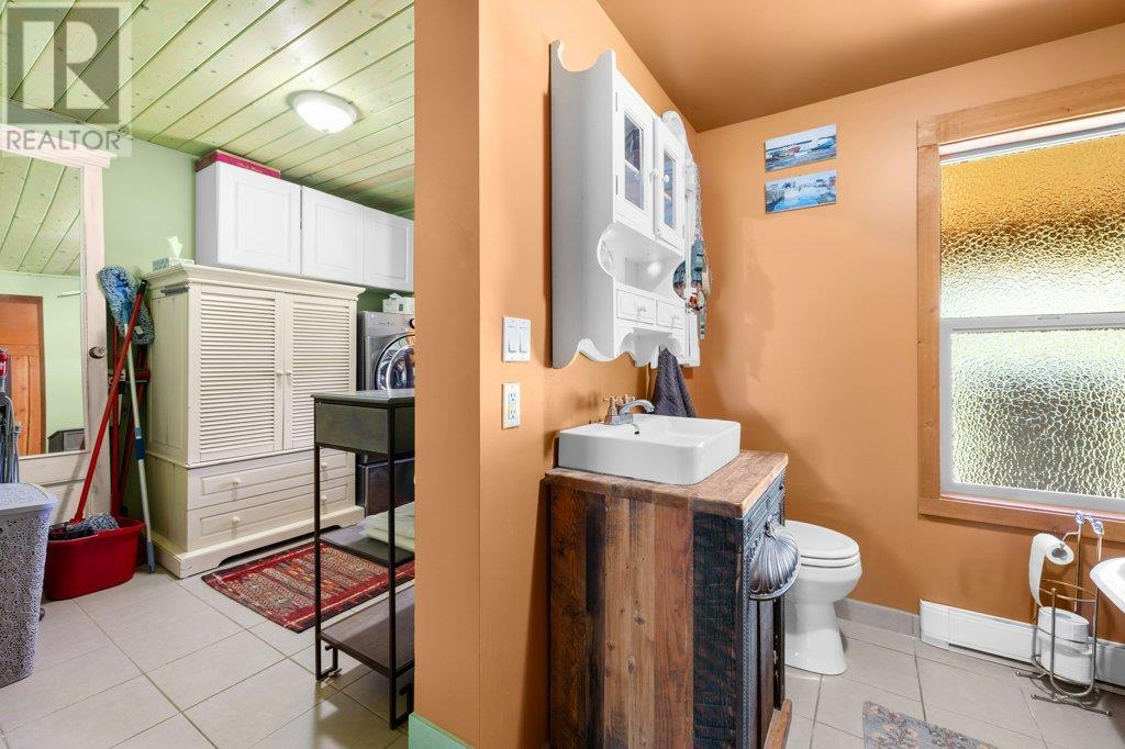 3850 Blythe-Rhone Road, Westbridge