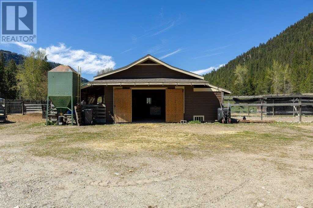 3850 Blythe-Rhone Road, Westbridge