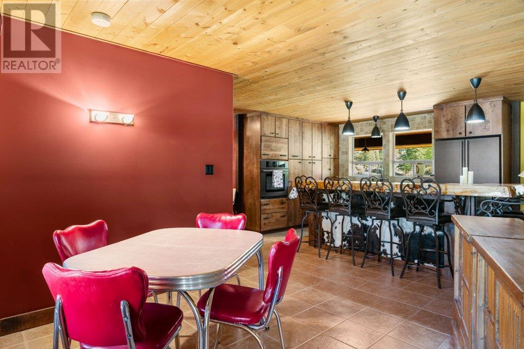 3850 Blythe-Rhone Road, Westbridge