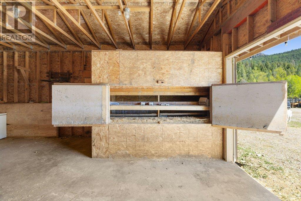 3850 Blythe-Rhone Road, Westbridge