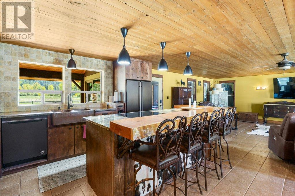 3850 Blythe-Rhone Road, Westbridge