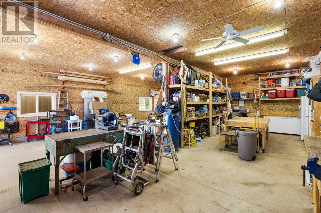 3850 Blythe-Rhone Road, Westbridge