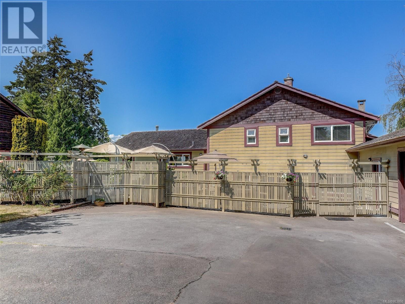 Photo 26 of 2606 James Island Rd, Central Saanich BC