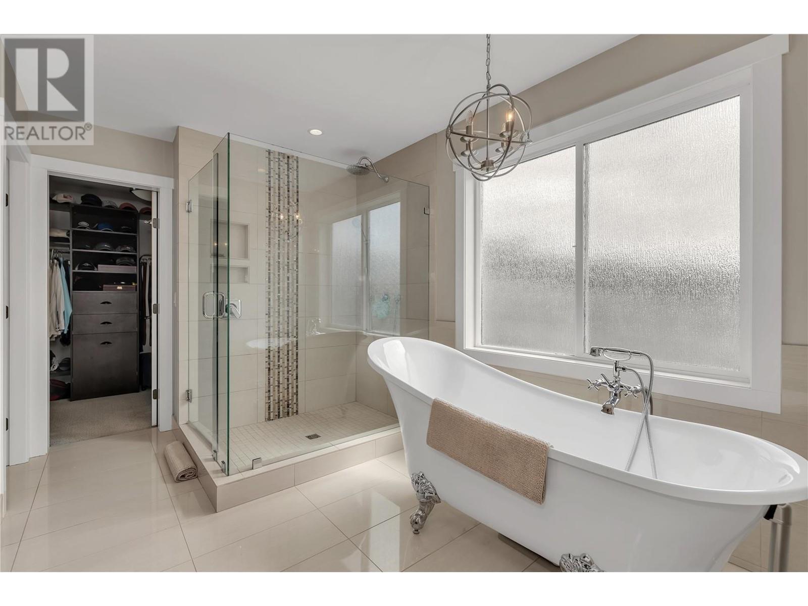 4511 Crawford Road, Lake Country