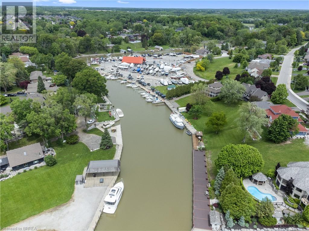 Photo 2 of 5 Jaylin Crescent, Port Dover ON