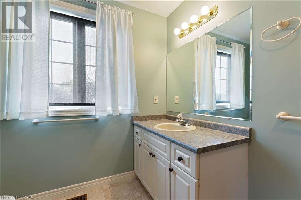 Photo 21 of 5 Jaylin Crescent, Port Dover ON