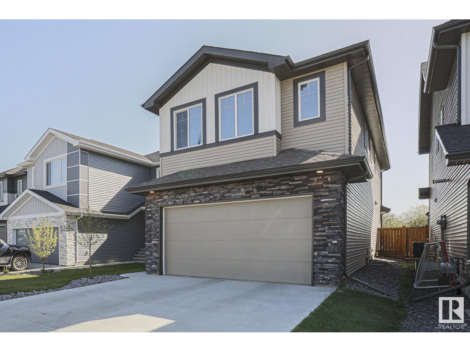 51 ADELAIDE CO, Spruce Grove