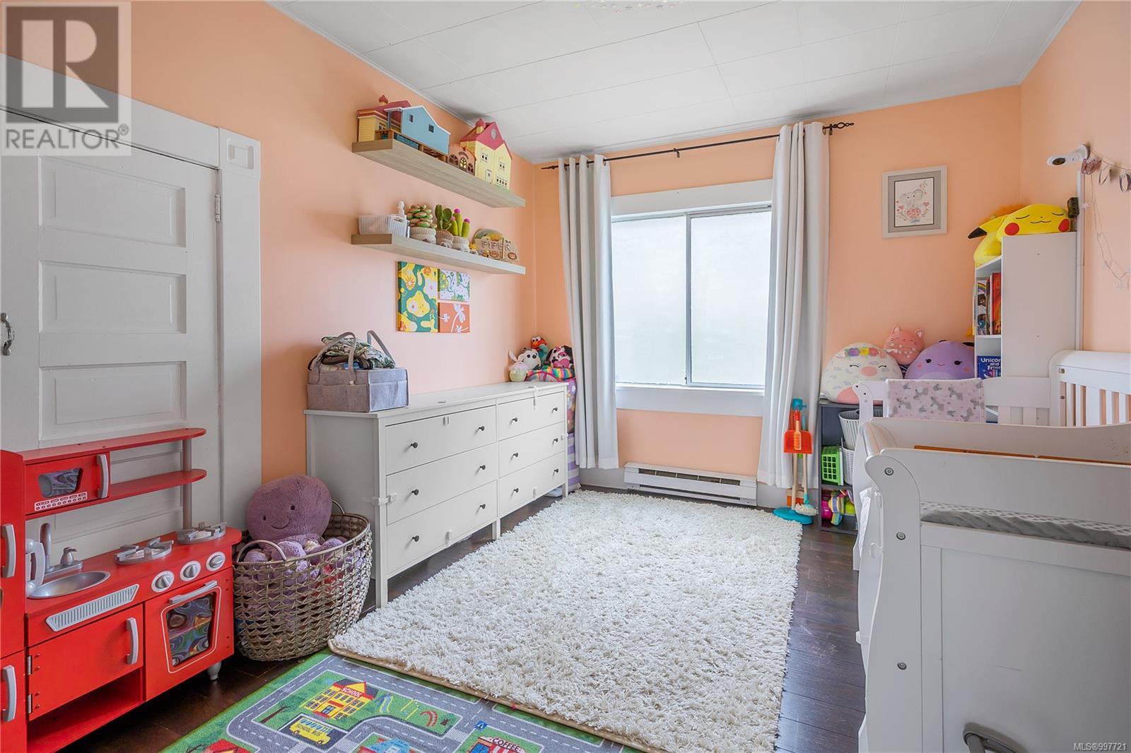 Photo 17 of 540 Kennedy St, Nanaimo BC