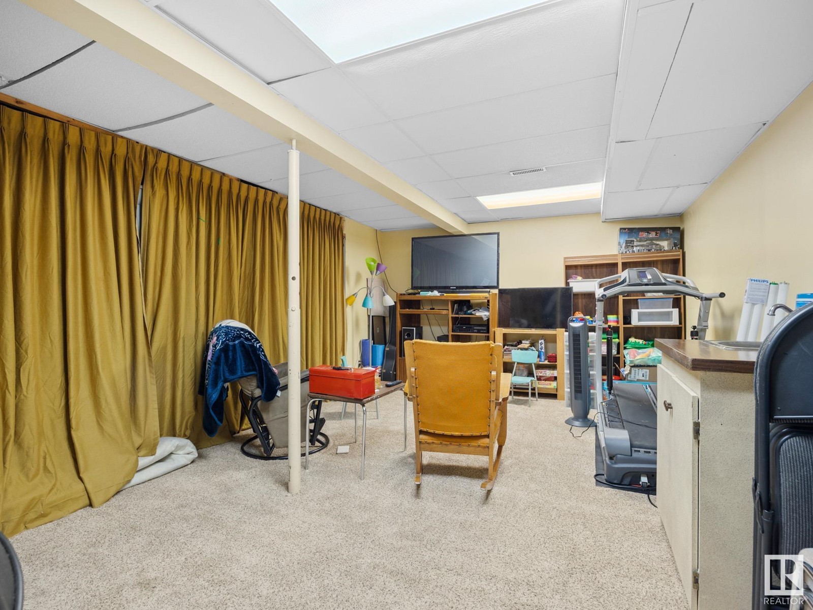 4637 126 AV NW, Edmonton