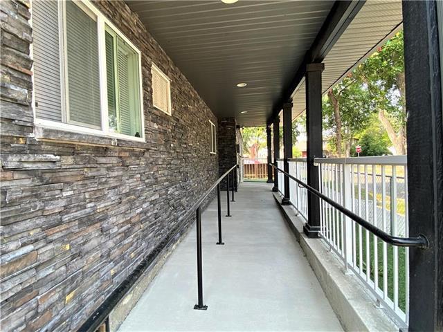 Photo 5 of 138 Lorne Avenue, Winnipeg MB