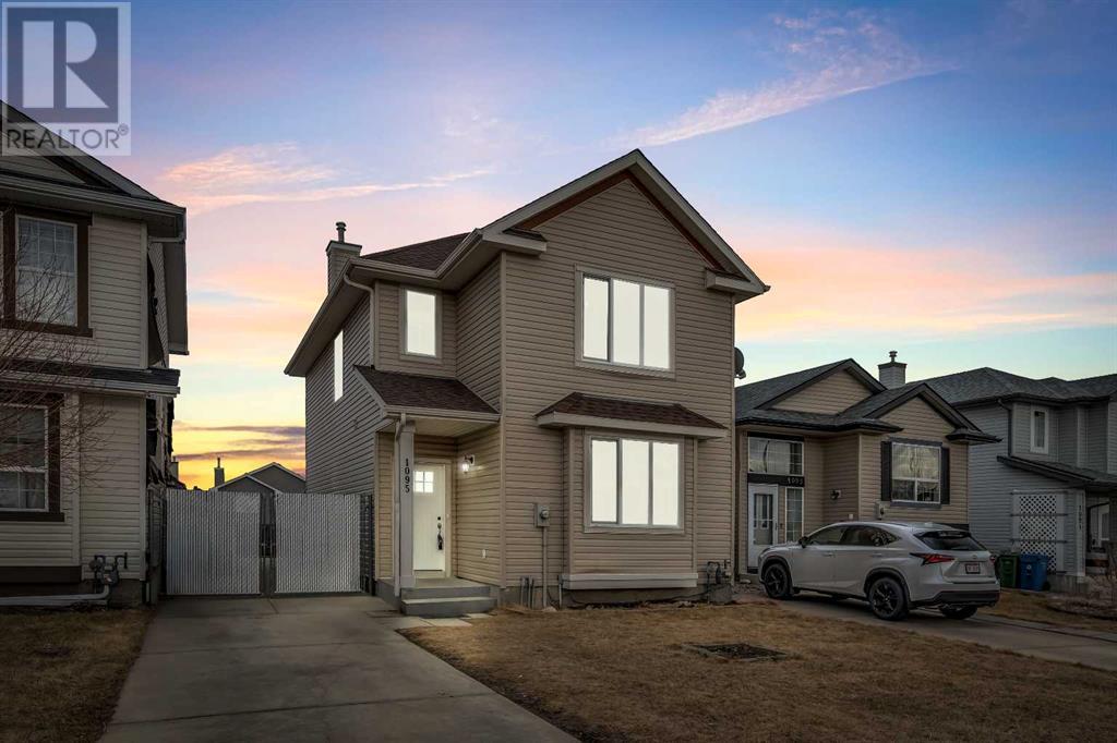 Single Family House for Sale in  Bridlemeadows Manor SW Bridlewood Calgary 