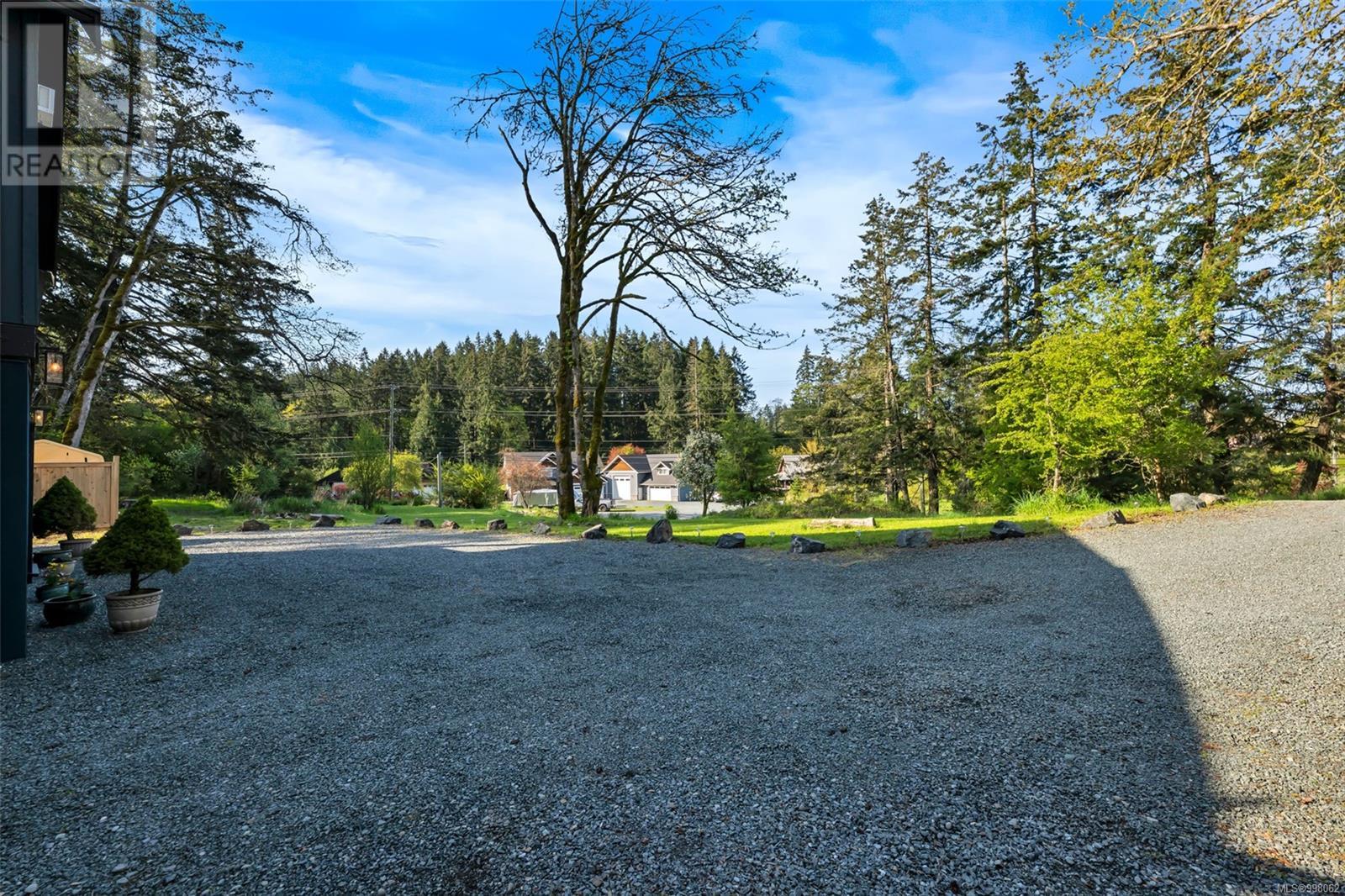 1029 Herd Rd, Duncan