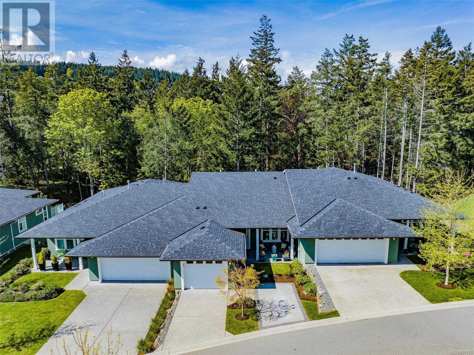 4989 Currie Pl, Nanaimo
