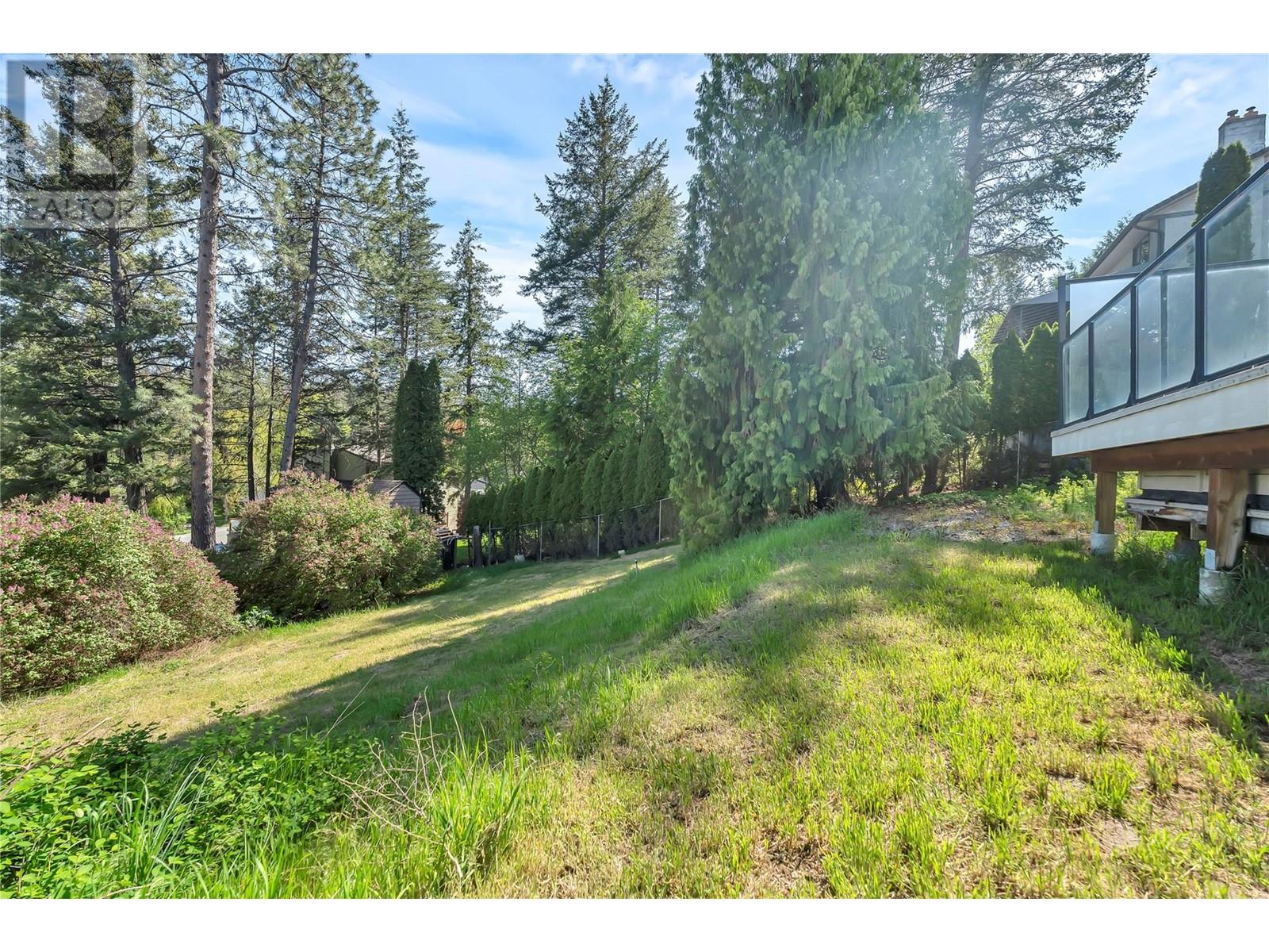  1623 Blackwood Drive, West Kelowna