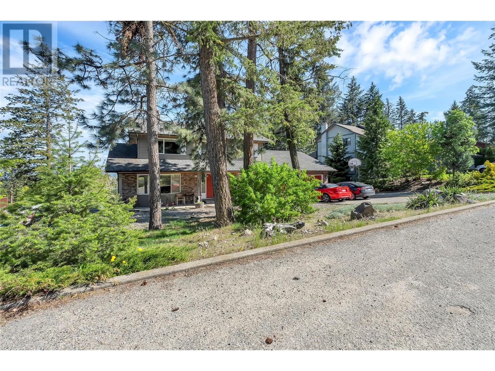  1623 Blackwood Drive, West Kelowna