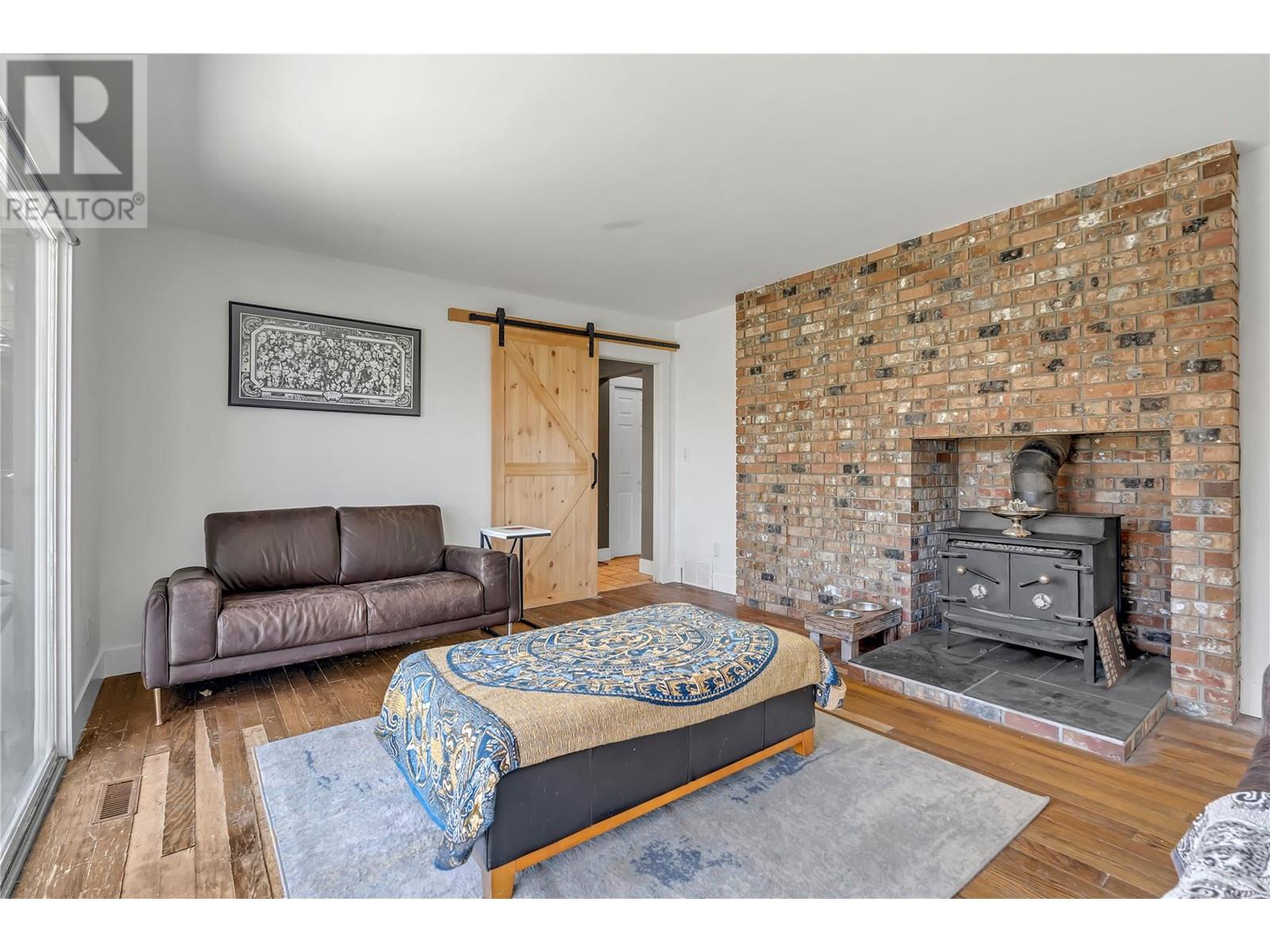  1623 Blackwood Drive, West Kelowna