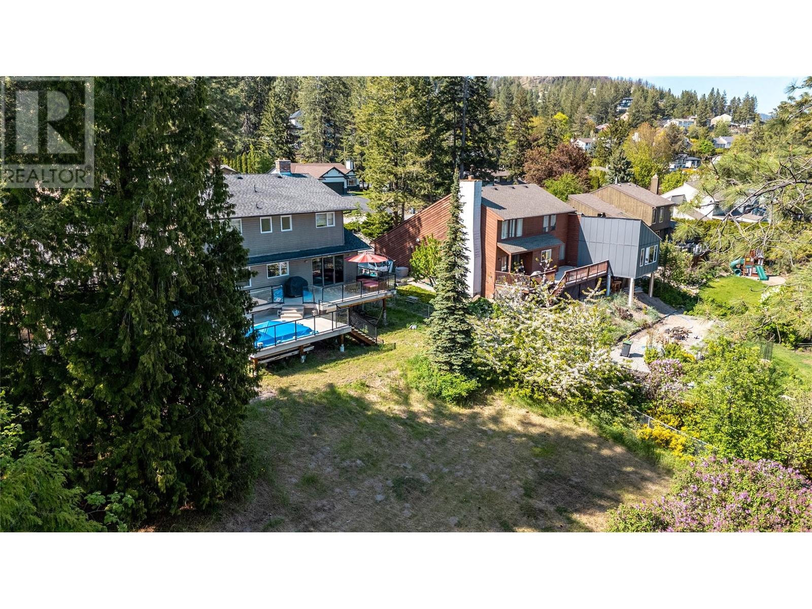  1623 Blackwood Drive, West Kelowna
