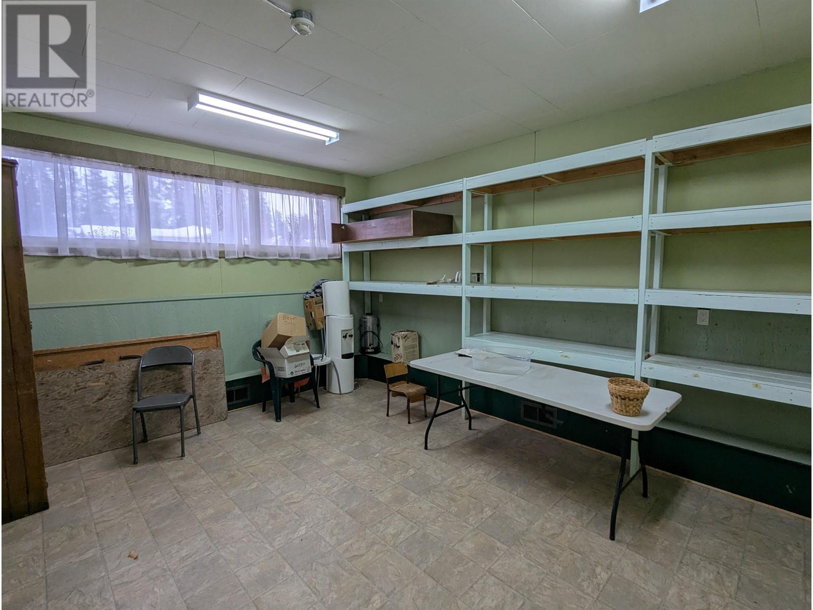 3889 8TH AVENUE, Smithers