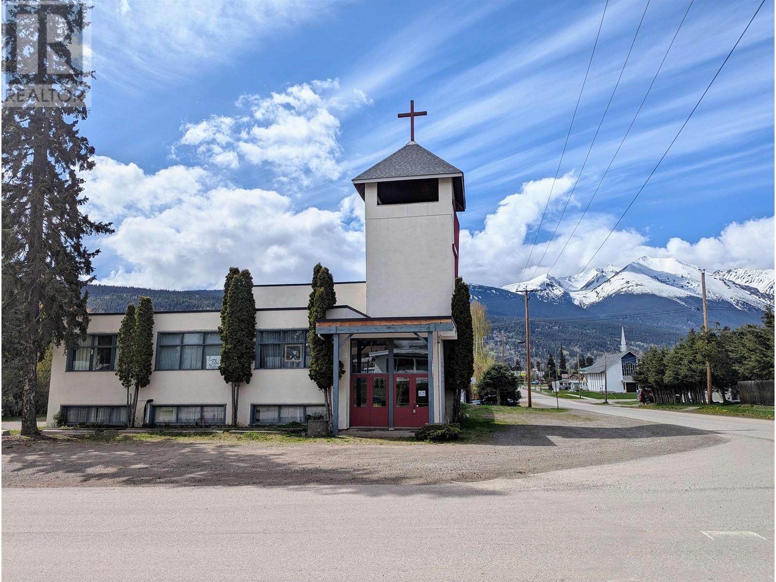 3889 8TH Avenue, Smithers