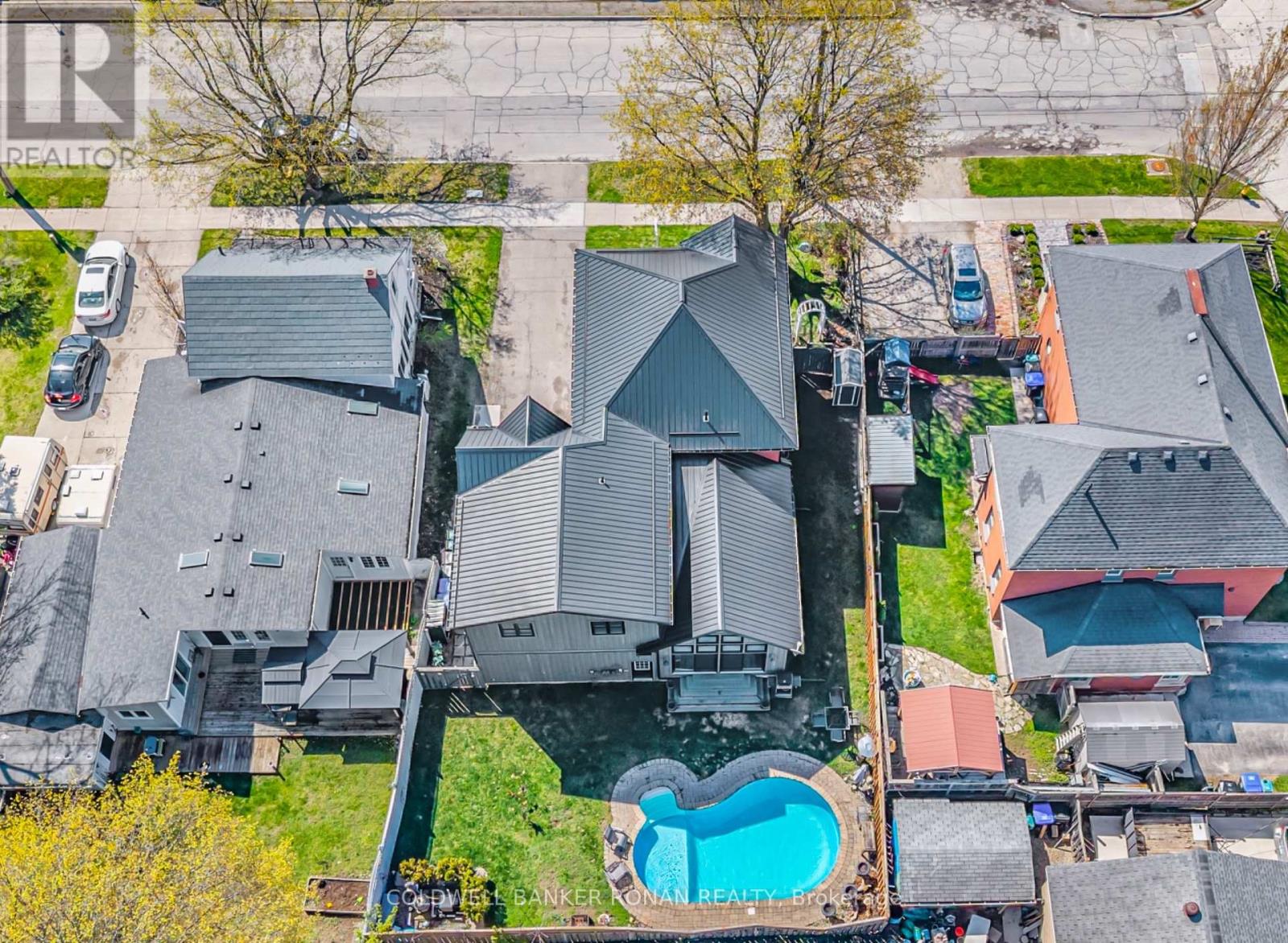 Photo 11 of 54 Nelson Street W, New Tecumseth ON
